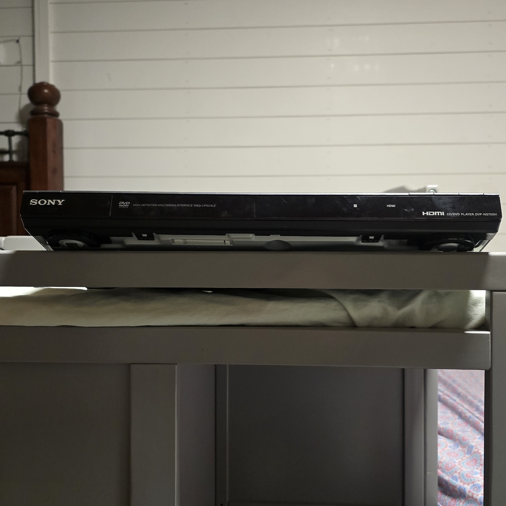​Sony DVP-NS700H 1080p Upscaling HDMI DVD/CD Player - Tested & Working